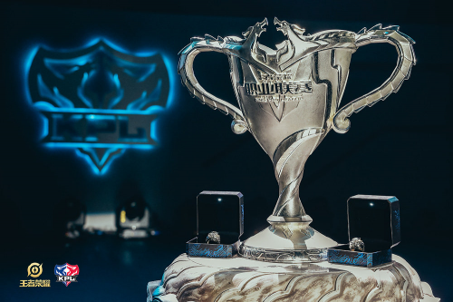 仅归功于一 仅归功于一